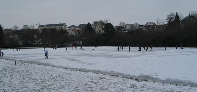 Das Bild zeigt das Naherholungsgebiet Seewiese, copyright Stadt Friedberg (Hessen)