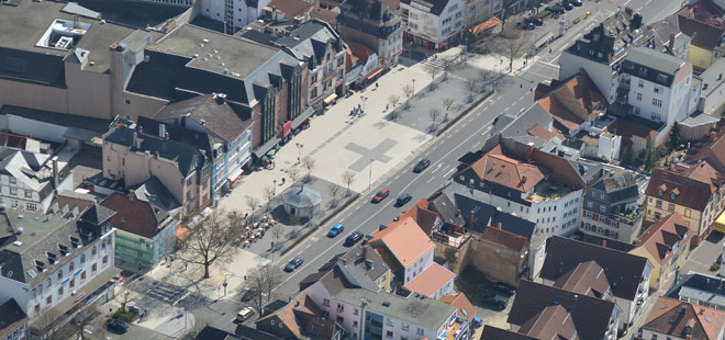 Das Bild zeigt den Elvis-Presley-Platz, copyright Ernst Stadler