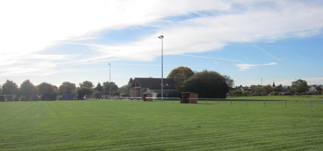 Das Bild zeigt die Sportplätze in Bruchenbrücken, copyright Stadt Friedberg (Hessen)