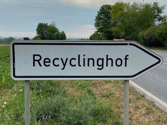 Hinweisschild Recyclinghof